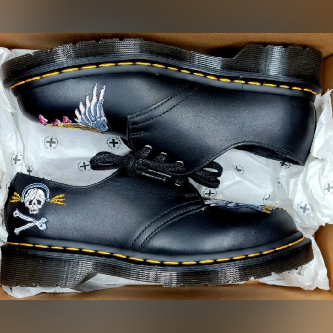 Doc Dr. Martens 1461 Souvenir Shoes Black Leather Sz 4 Men Sz 5 Women Nib